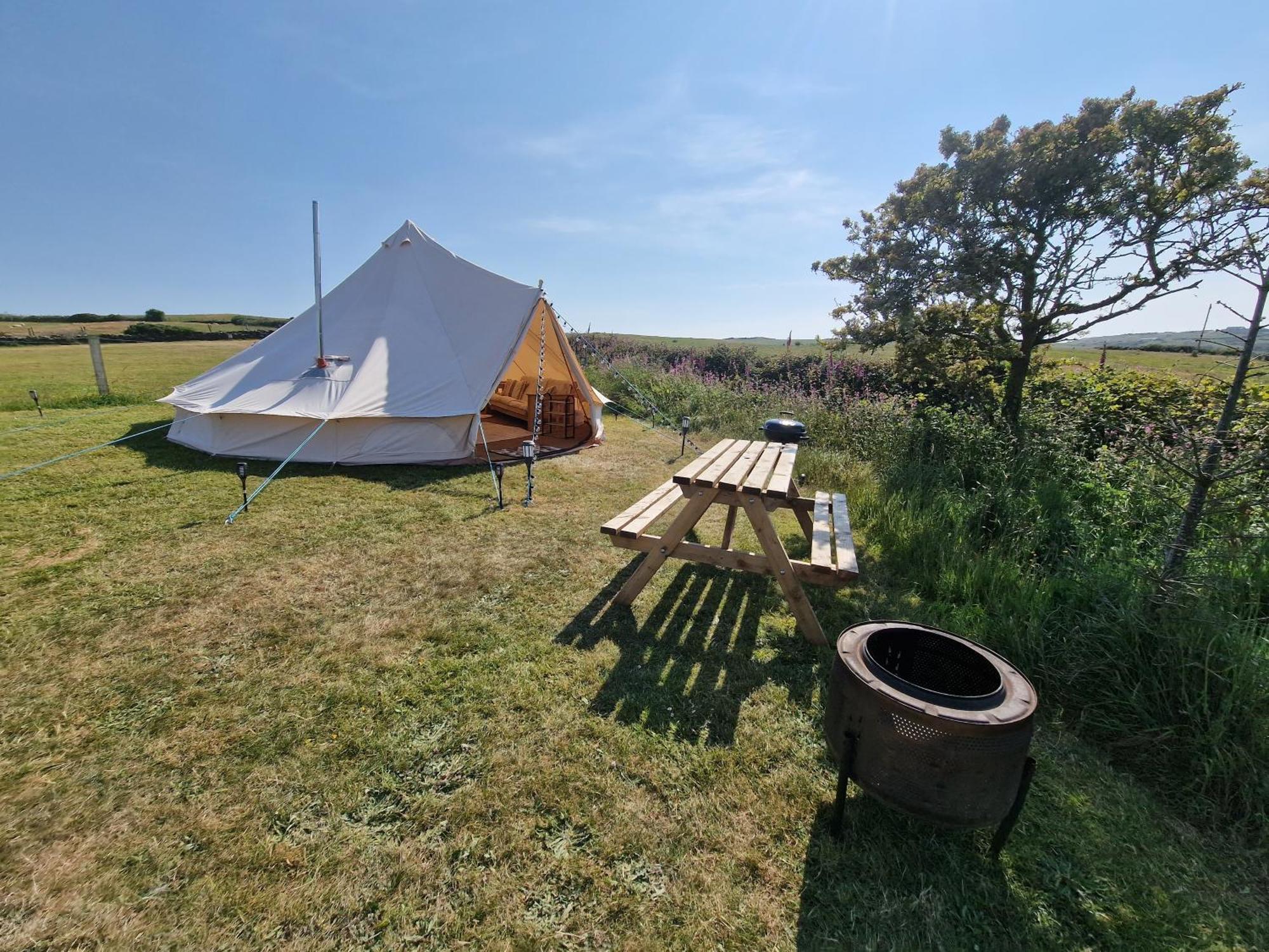 Beautiful 1-Bed Bell Tent In Holyhead Eksteriør billede