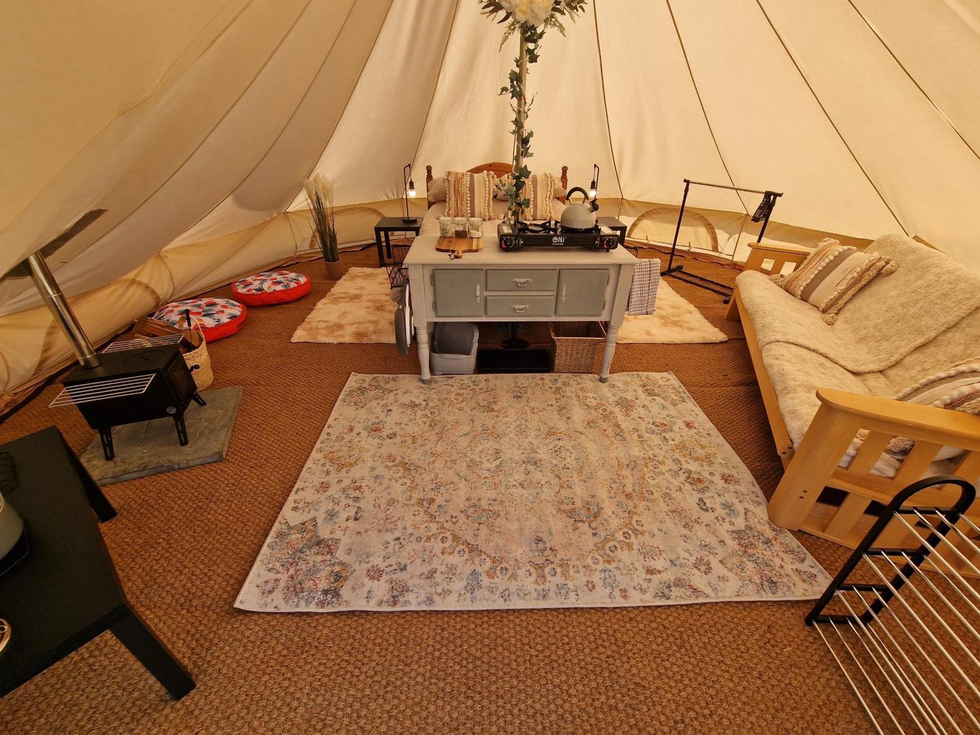 Beautiful 1-Bed Bell Tent In Holyhead Eksteriør billede
